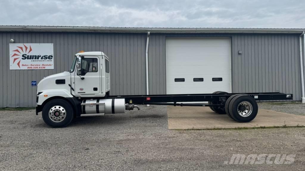  2025 Mack MD 6 Autocabinati