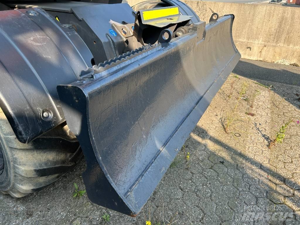 Hitachi ZX95W-7 Escavatori gommati
