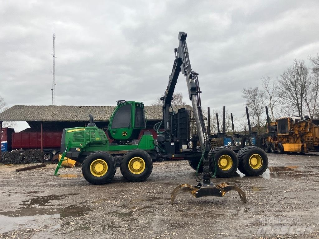 John Deere 1910G Forwarder