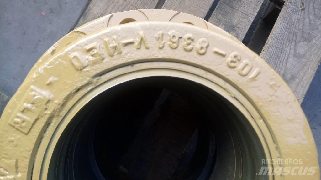 CAT 385 Componenti idrauliche
