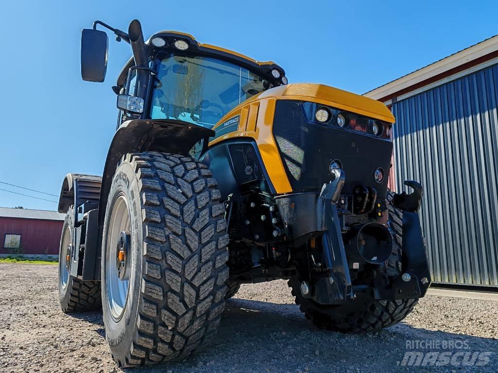 JCB Fastrac 4220 Trattori