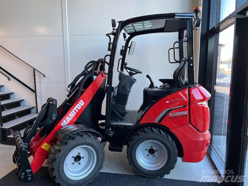 Manitou MLA 2-25 H Pale multiuso