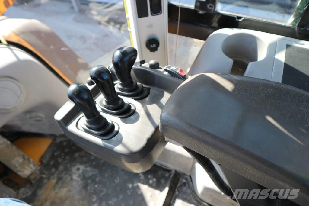 Volvo L120G Pale gommate