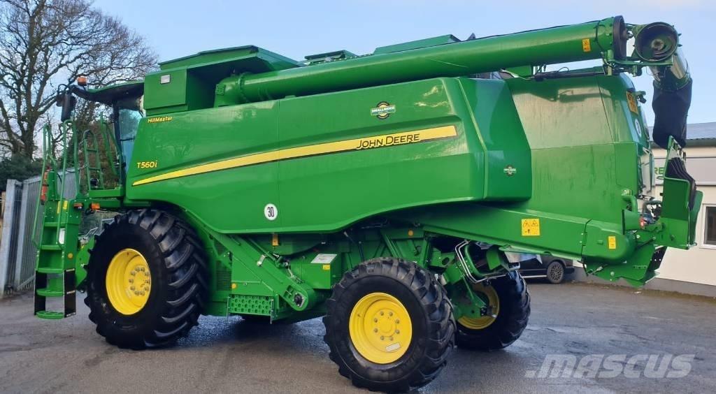 John Deere T 560 i Mietitrebbiatrici