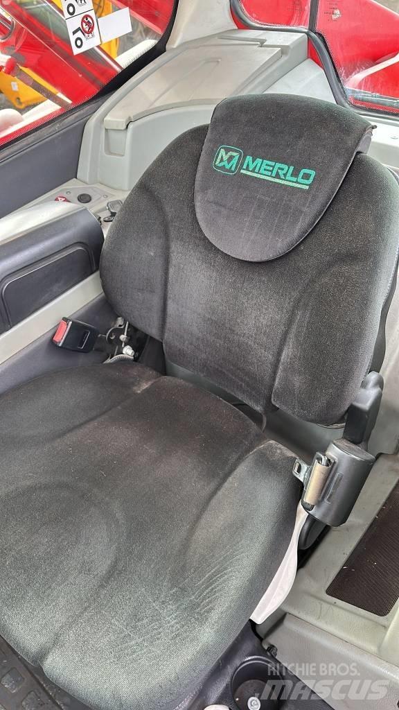 Merlo TF 38.7-120 Pale gommate telescopiche