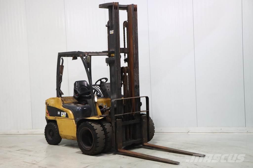 CAT DP30N Carrelli elevatori diesel
