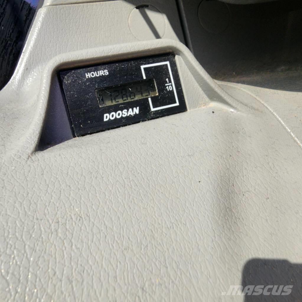 Doosan DX300LC-5L Escavatori cingolati
