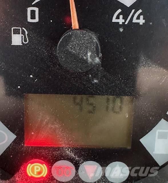 Liebherr L 507 Pale gommate