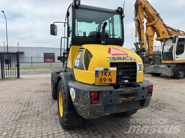 Komatsu WA 80-5 Pale gommate