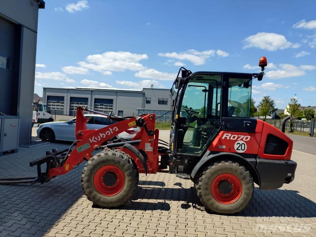 Kubota R 070 Pale gommate
