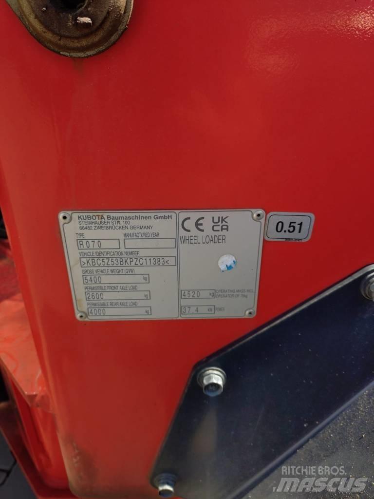 Kubota R 070 Pale gommate