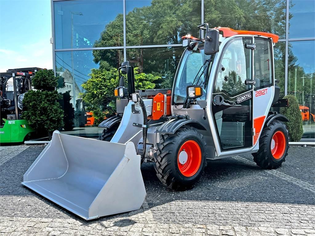  2812T telehandler Pale gommate