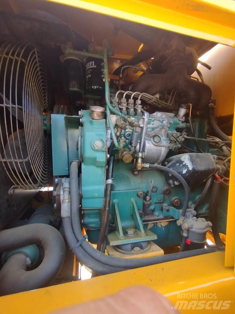 Volvo BM 4200 Pale gommate