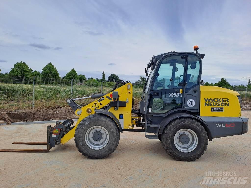 Wacker Neuson WL60 Pale gommate