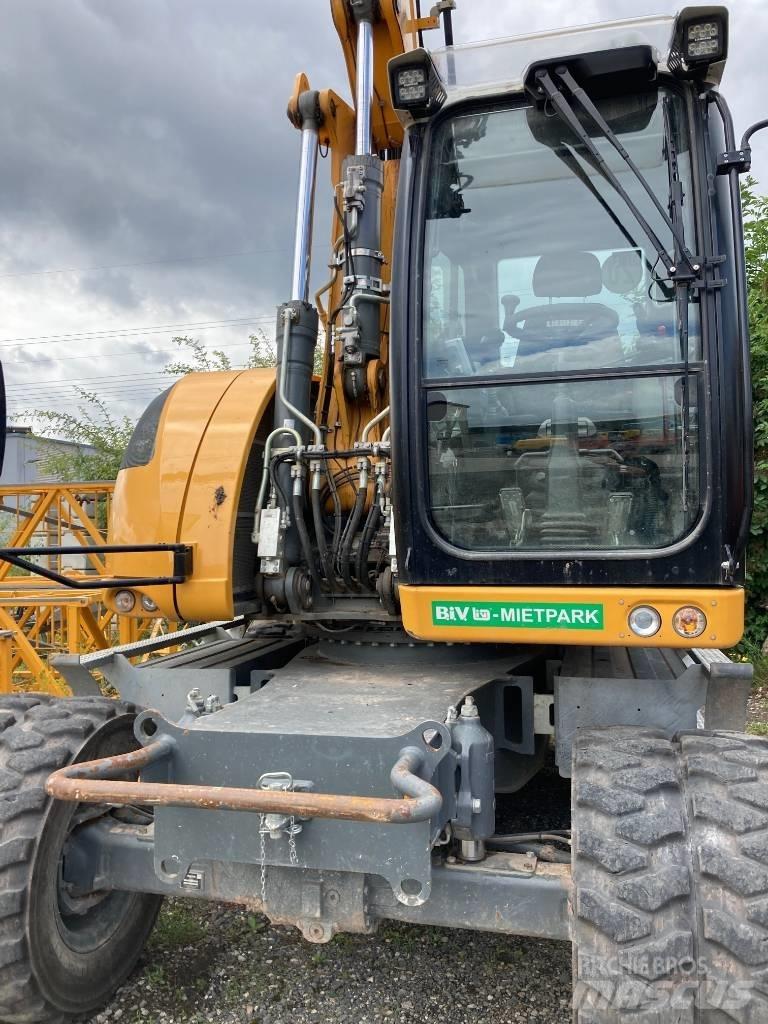 Liebherr A 918 Escavatori gommati
