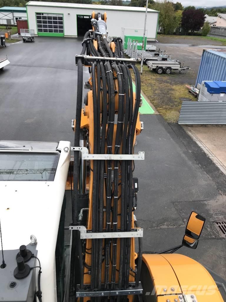 Liebherr A 918 Escavatori gommati