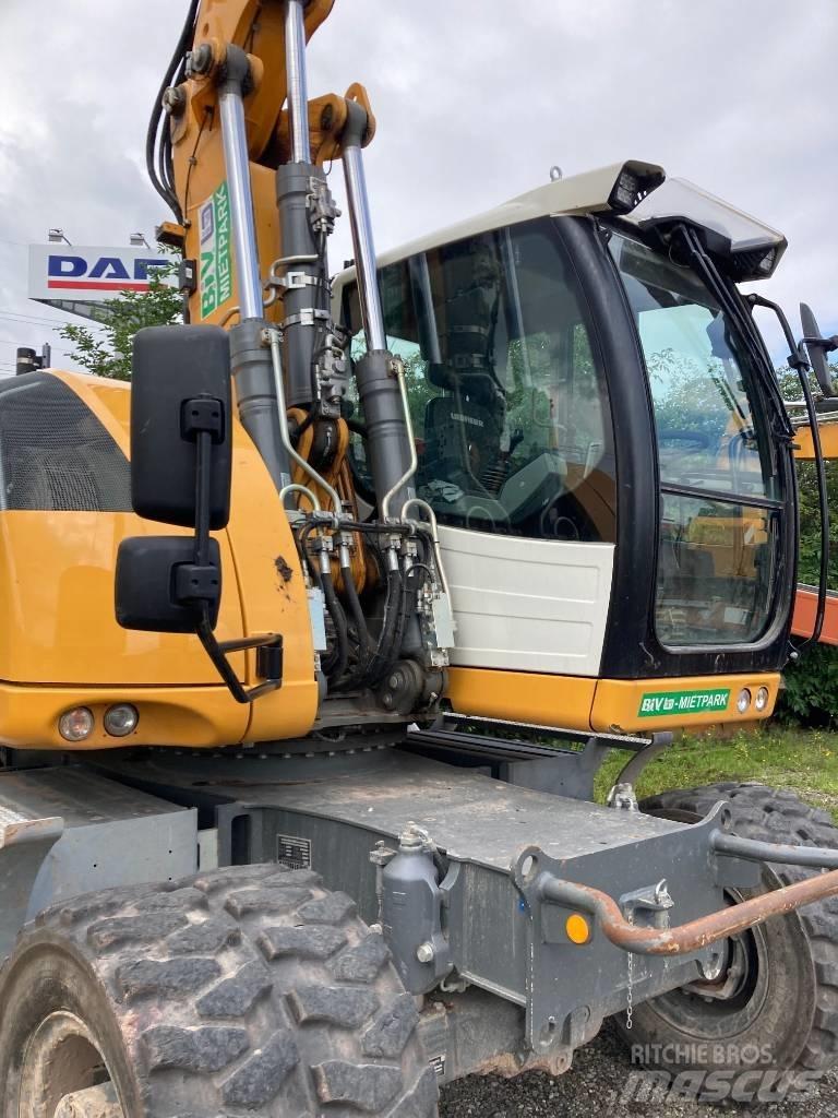Liebherr A 918 Escavatori gommati