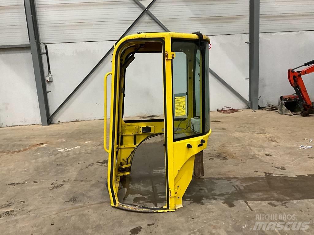 Yanmar Vio 20 / vio 25 Cabine e interni