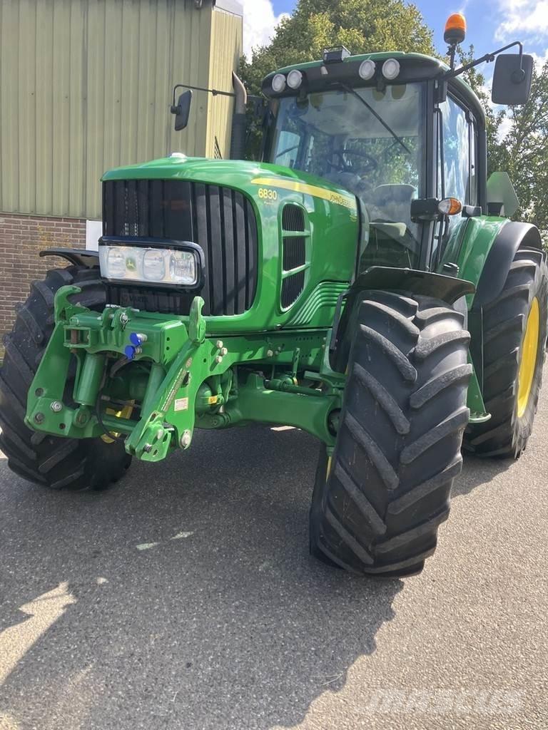 John Deere 6830 Trattori