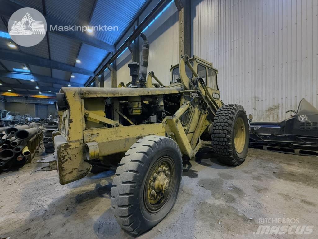 Volvo BM 2181 TD Pale gommate