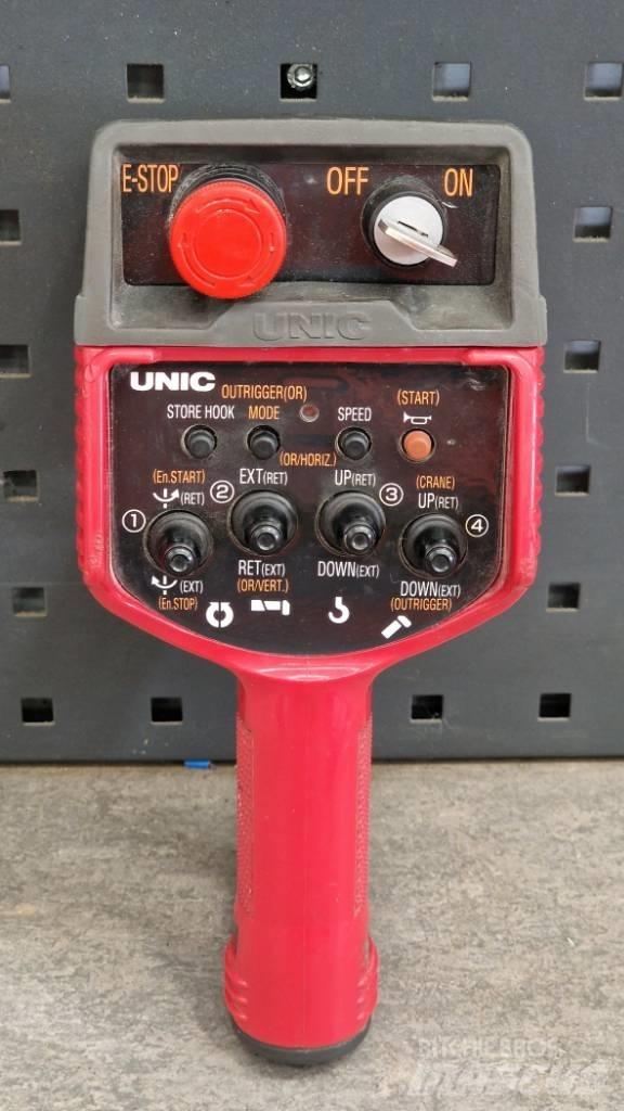 Unic URW-295 Mini gru