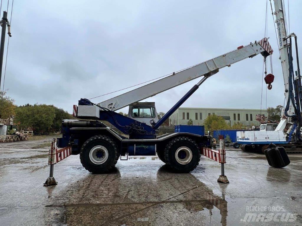 Coles Huskey 630S Gru per terreni difficili