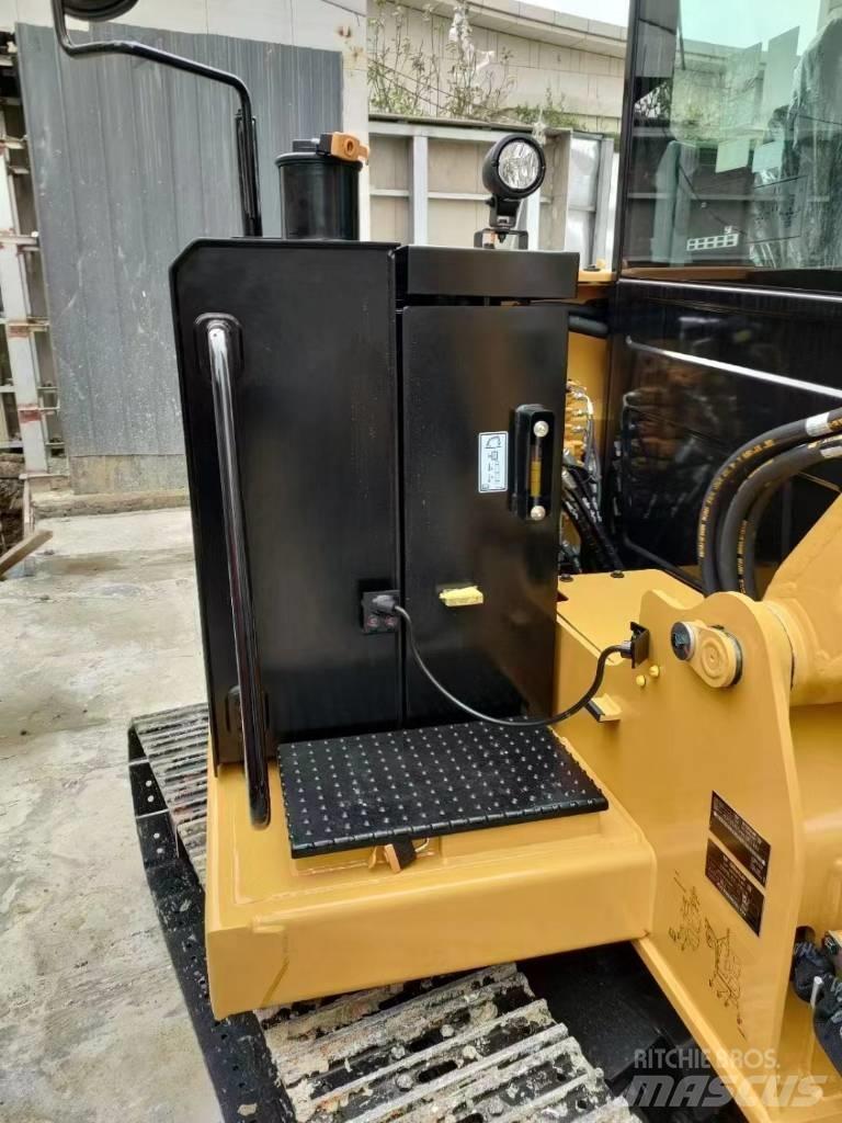 CAT 305.5 Miniescavatori