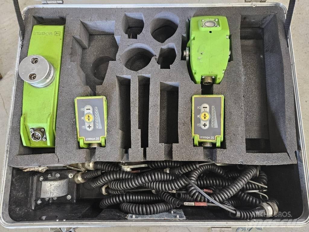Vögele SUPER 1300-3i Finitrici