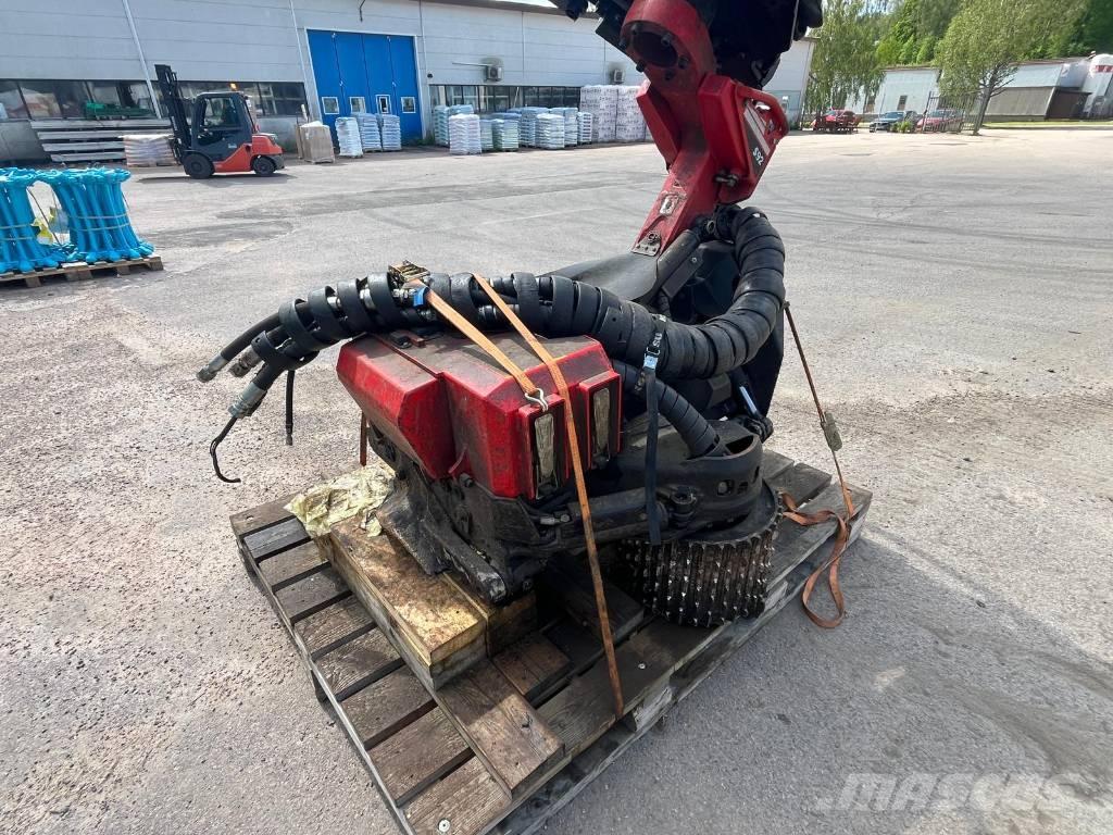 Komatsu S92 Decespugliatrici e trinciatrici idrauliche