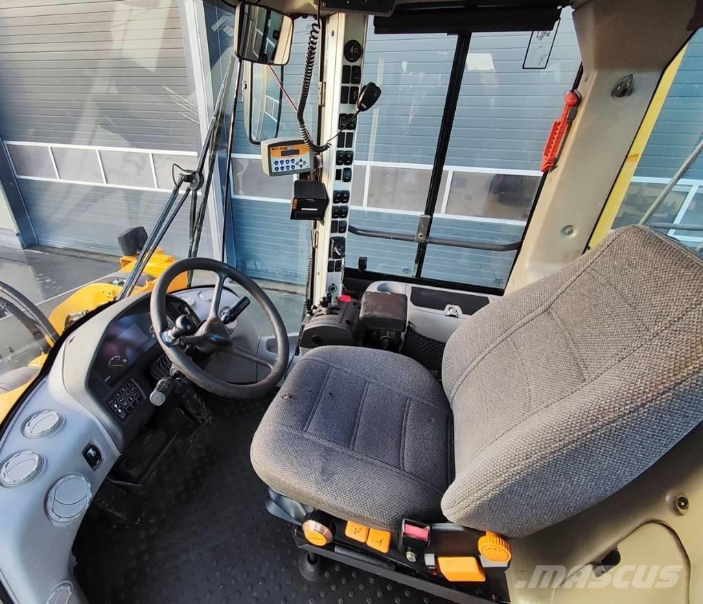 Volvo L 180 F Pale gommate