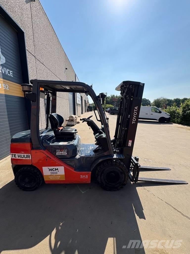 Toyota 8 FDF 25 Carrelli elevatori diesel