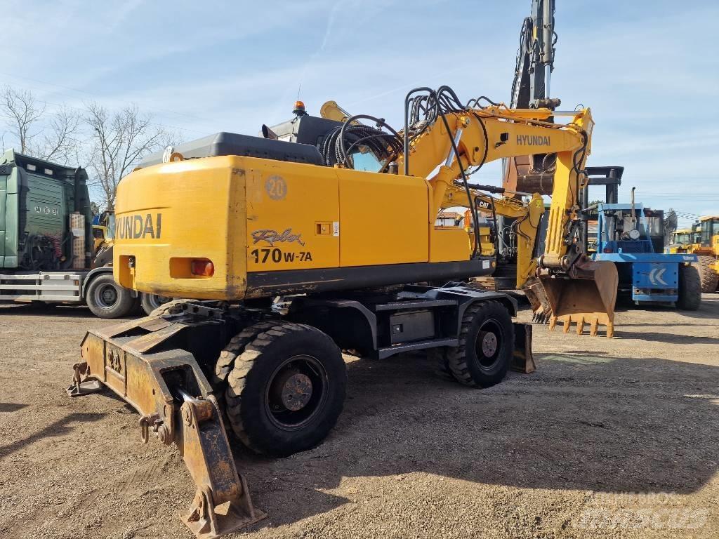 Hyundai R 170 W Escavatori gommati