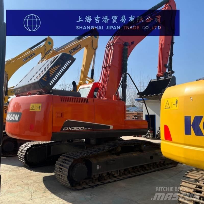 Doosan DX 300 Escavatori cingolati