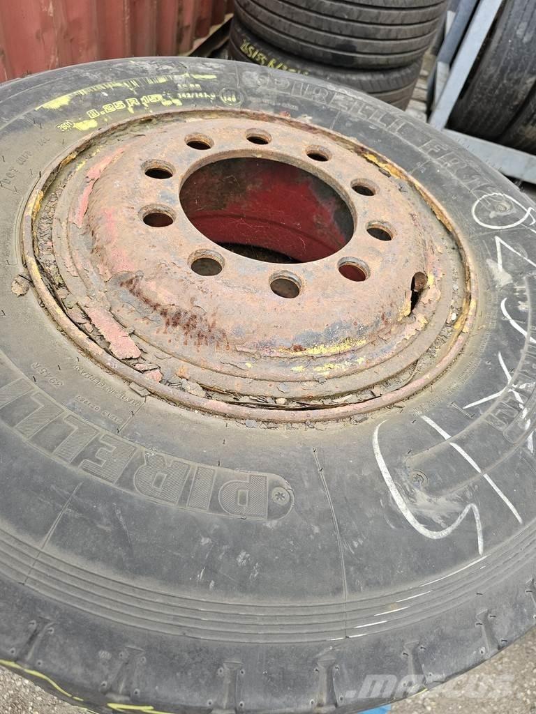 Pirelli 825X15 Trasporto - Altro