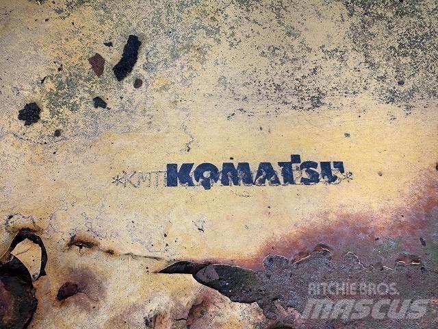 Komatsu PC200-7 Escavatori medi 7t - 12t