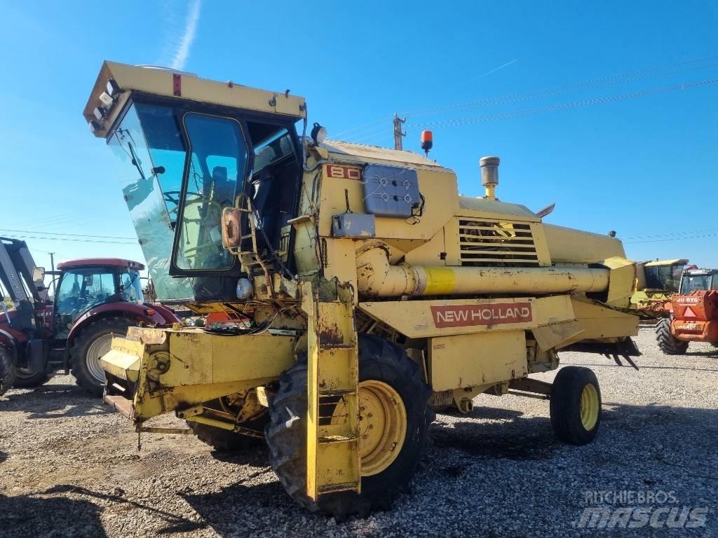 New Holland 8080 Mietitrebbiatrici