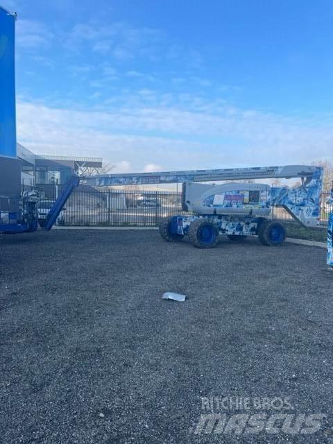 JLG 800 AJ Piattaforme a braccio telescopico