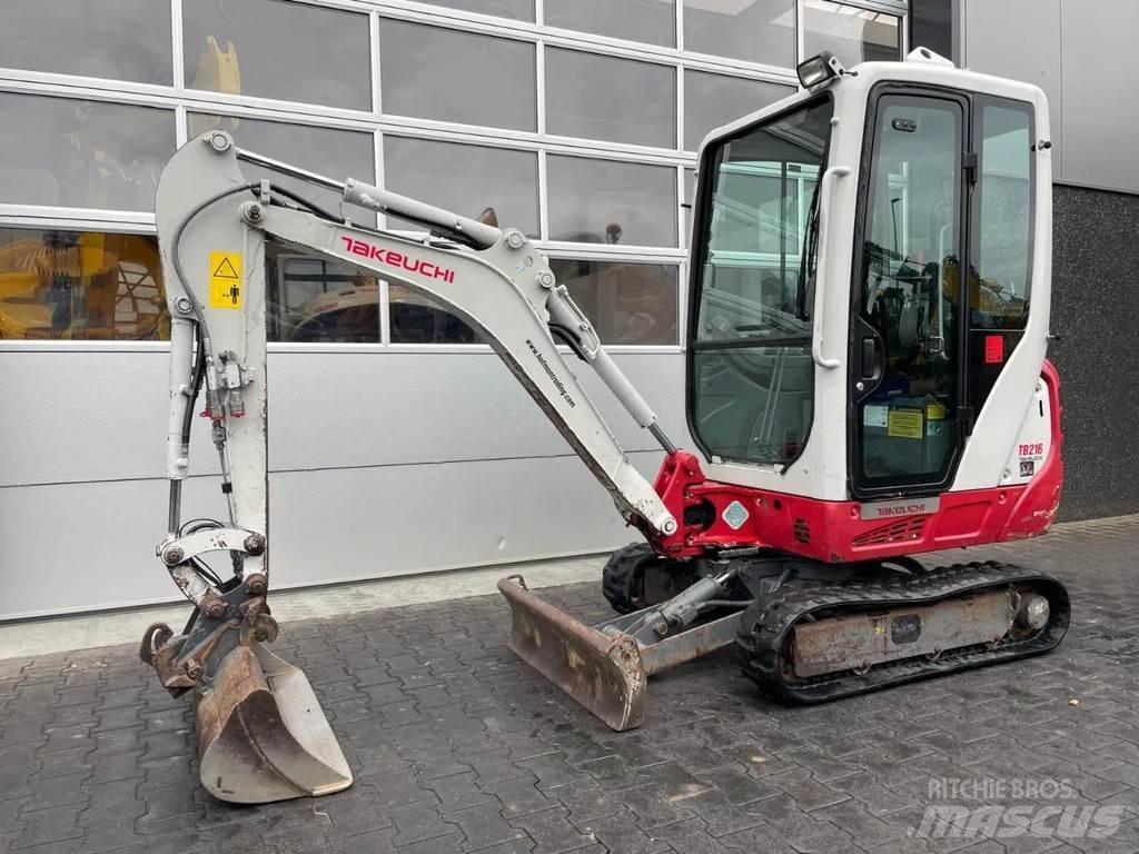 Takeuchi TB216 Miniescavatori