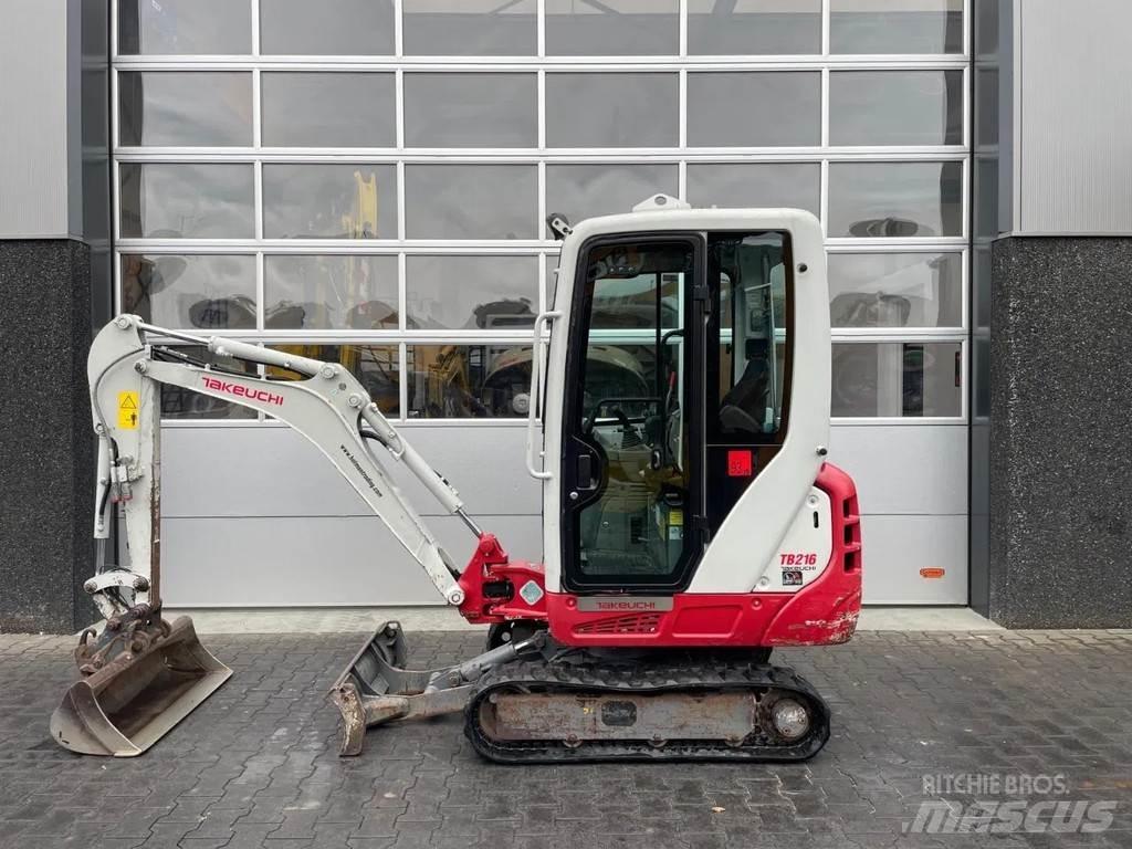 Takeuchi TB216 Miniescavatori