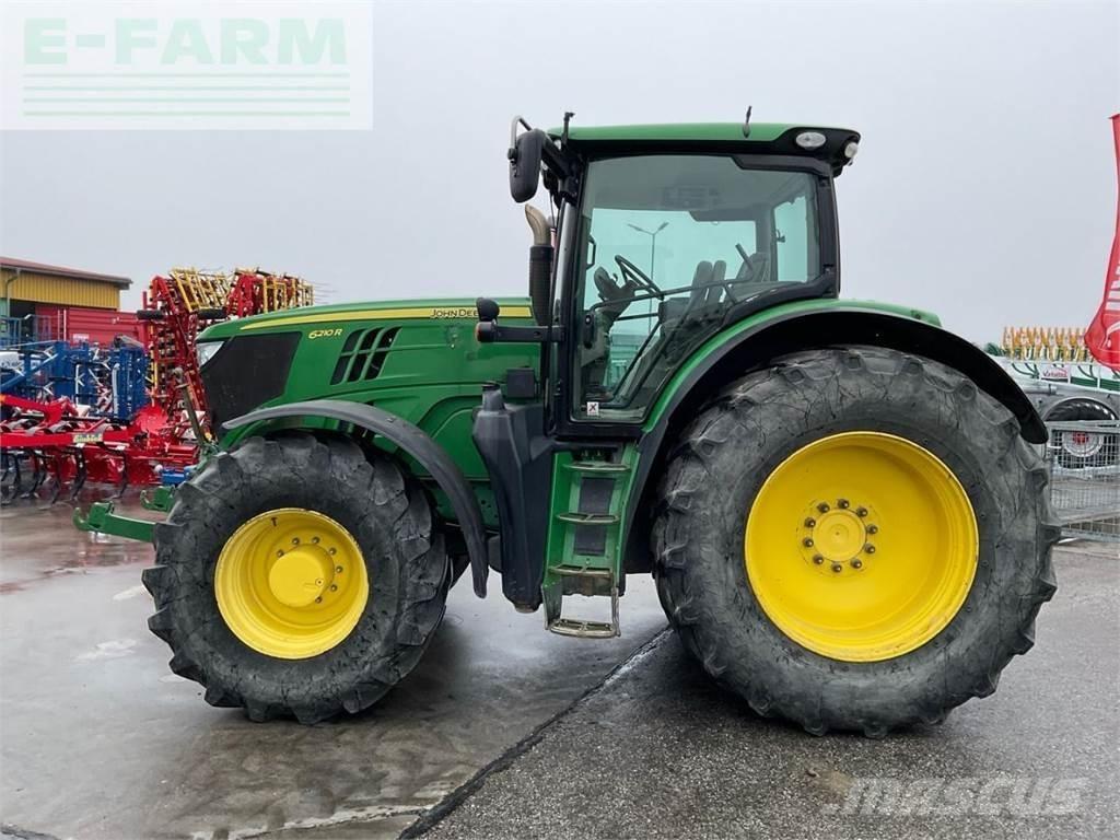 John Deere 6210R Trattori