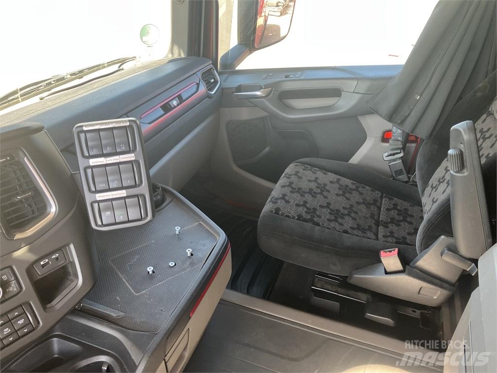 Scania R 590 Camion trasporto legname