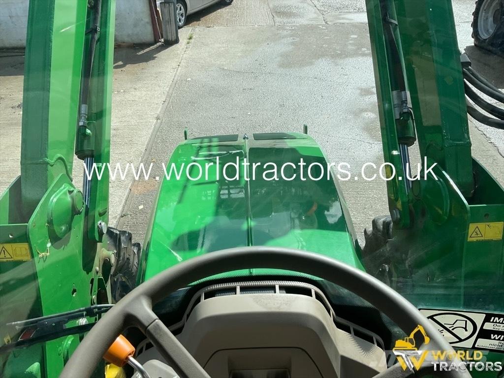 John Deere 6120 M Trattori