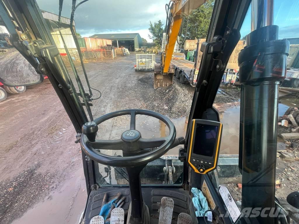 JCB JS 145 W Escavatori gommati