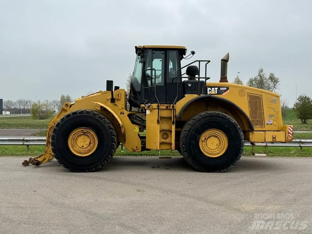 CAT 980H Pale gommate