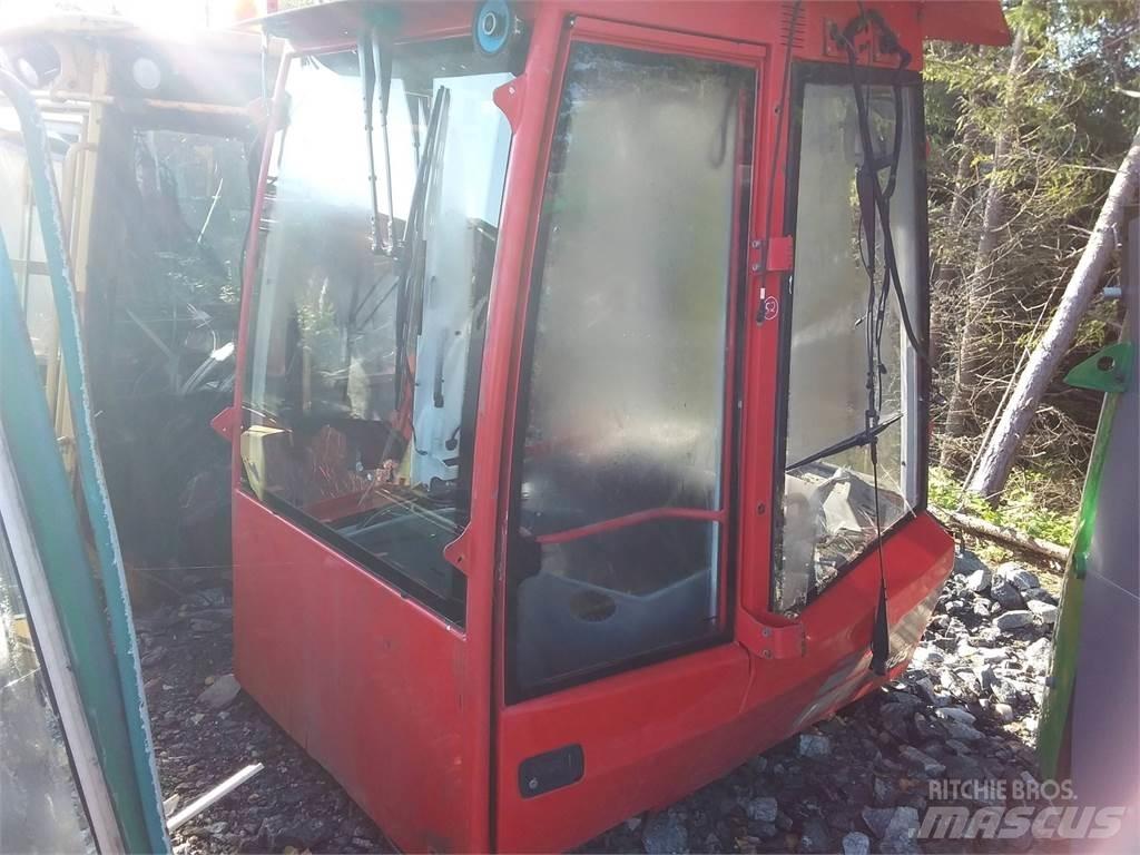 Komatsu 895 Cabine e interni