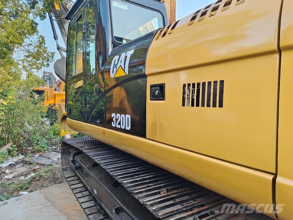 CAT 320 D Escavatori cingolati