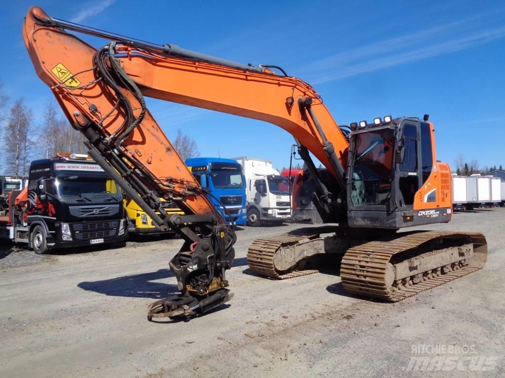 Doosan 235 LCR Escavatori cingolati