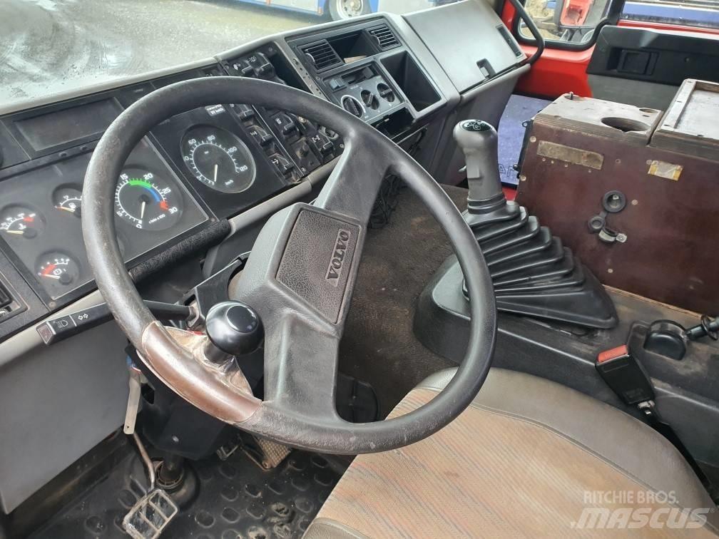 Volvo FL614 Carroattrezzi