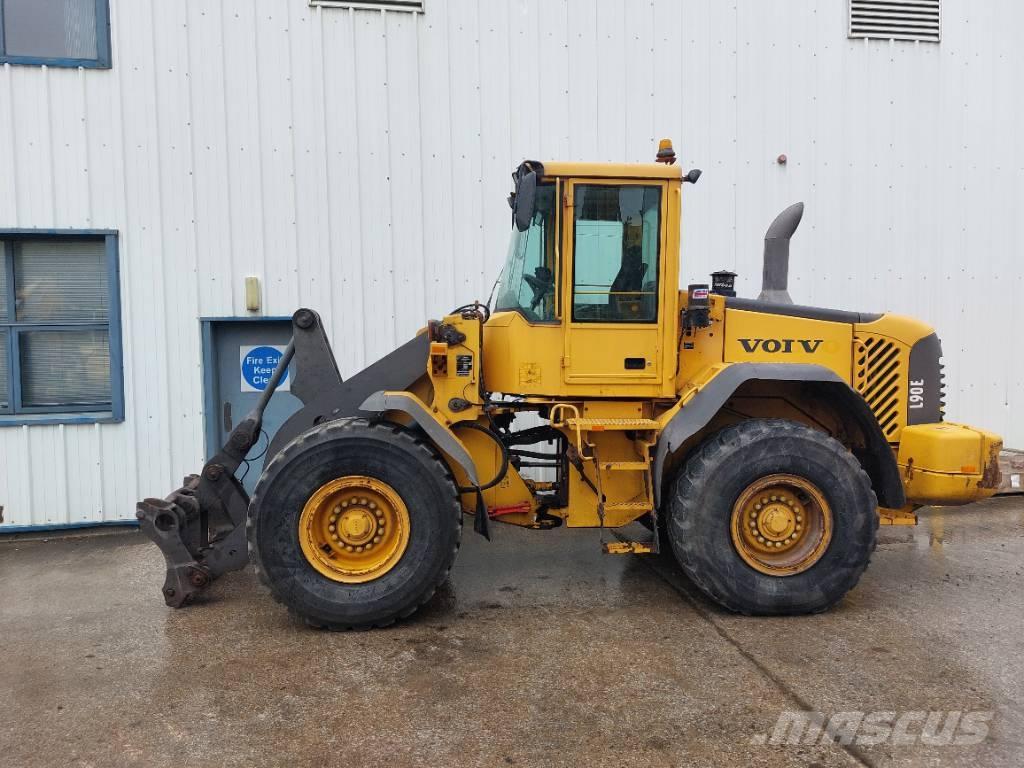 Volvo L90E Pale gommate