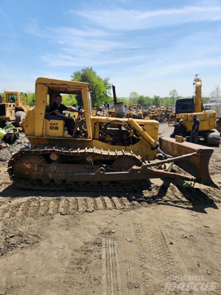 CAT D 6 Dozer cingolati